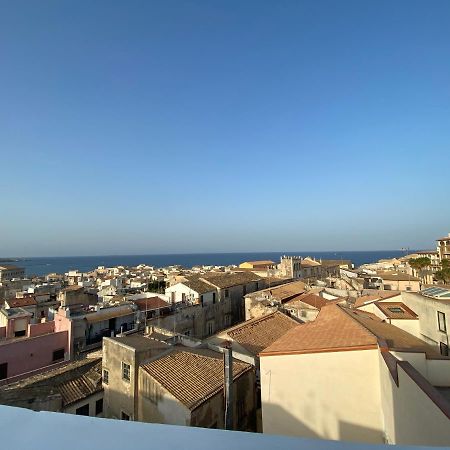 Terrazza Dei Mori - Seaview Terrace In Ortigia Daire Siraküza Dış mekan fotoğraf