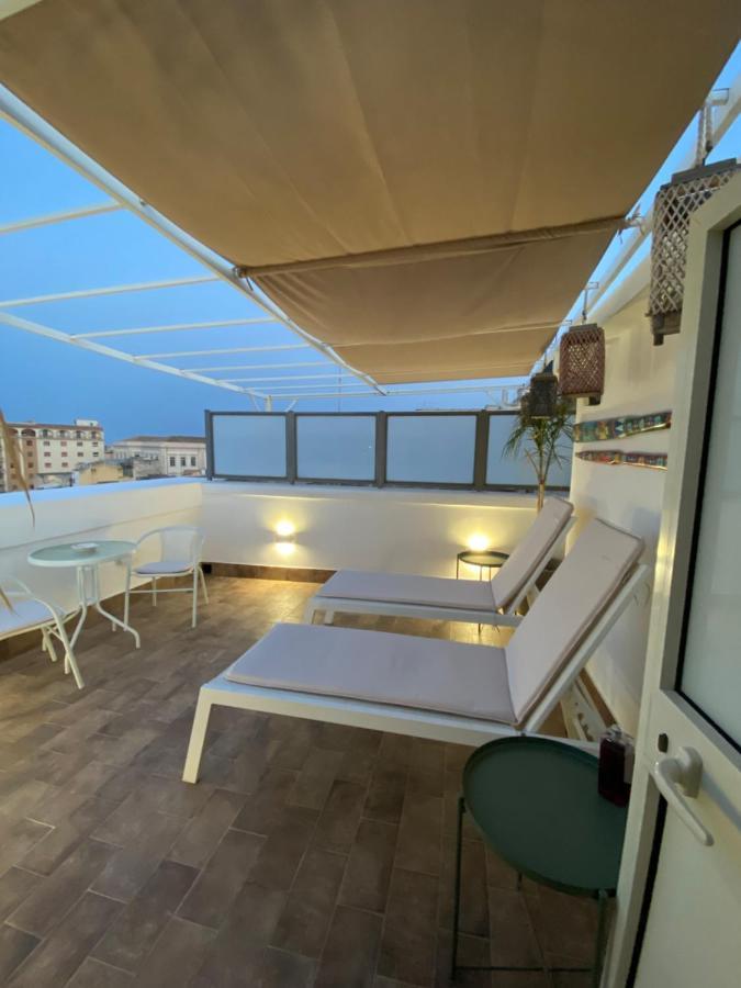 Terrazza Dei Mori - Seaview Terrace In Ortigia Daire Siraküza Dış mekan fotoğraf